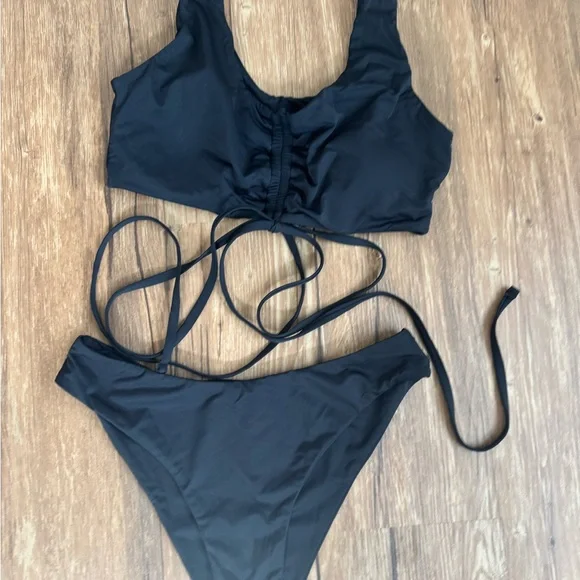 Black Women's Swimwear Set - Picture 4 of 7
